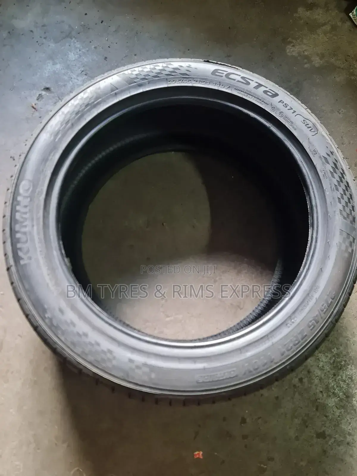 275 /45 R21 Khumo Tyres (Korea) Highway.