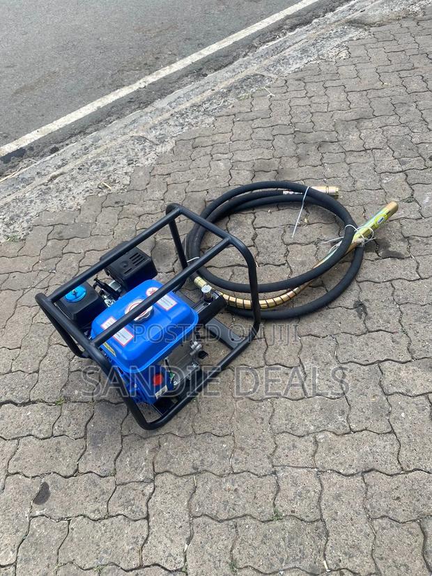 Vibration Tool for Concrete - main view