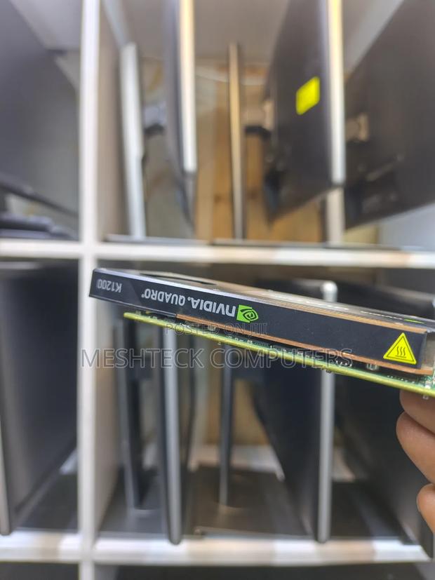 Nvidia Quadro 4gb Graphics Card - thumbnail 2