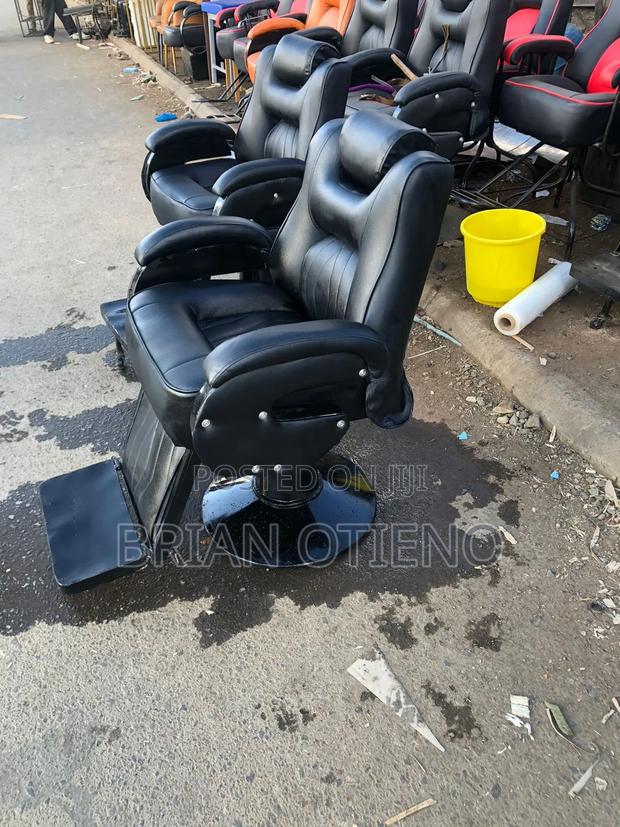 Rotating Barber Chairs With Black Base - main view
