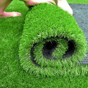 Pet-Safe Grass Carpet – Clean Comfortable