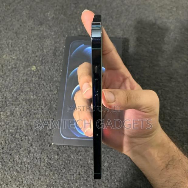 Apple iPhone 12 Pro Max 128 GB Blue - thumbnail 4