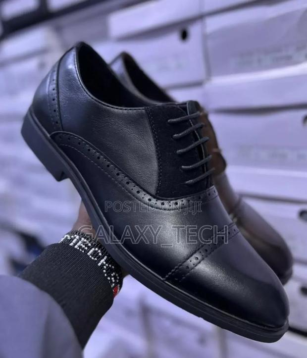 Official Quality Shoes - main view