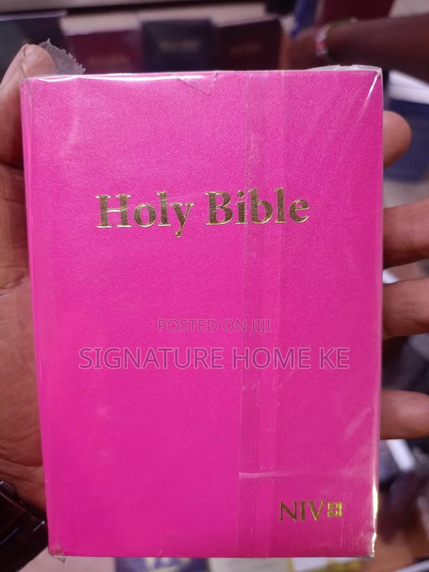 Niv Small Holy Bible - main view