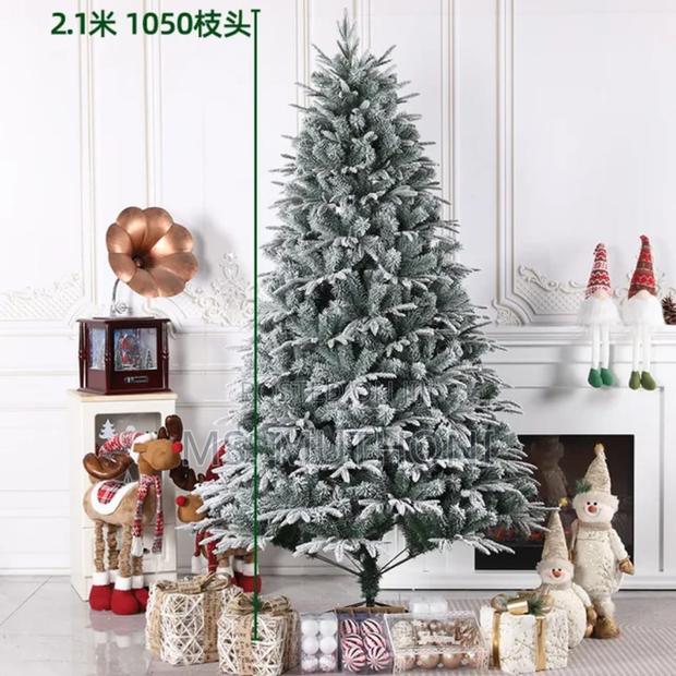 Snow Flocked Premium Spruce Hinged Christmas Tree,Leaf Dense Tree*
