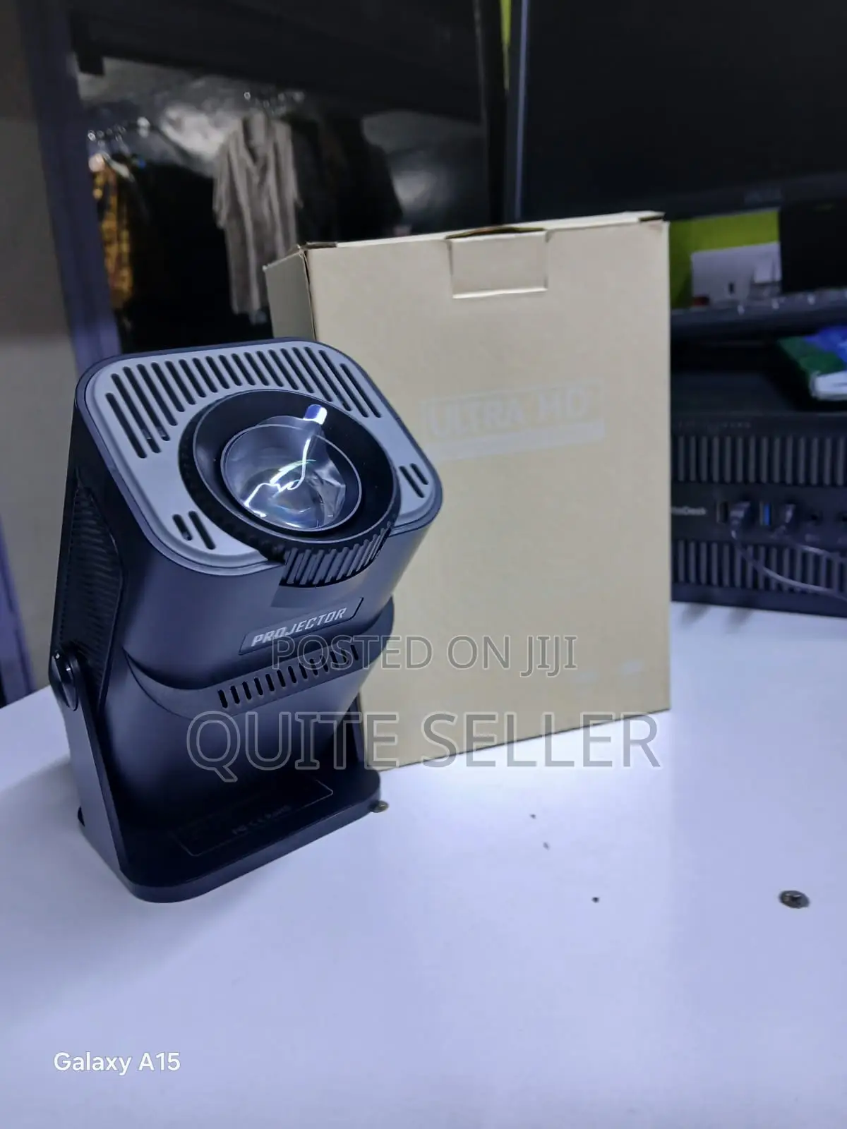 Wifi Projector Hy320 1080p Android13 Mini