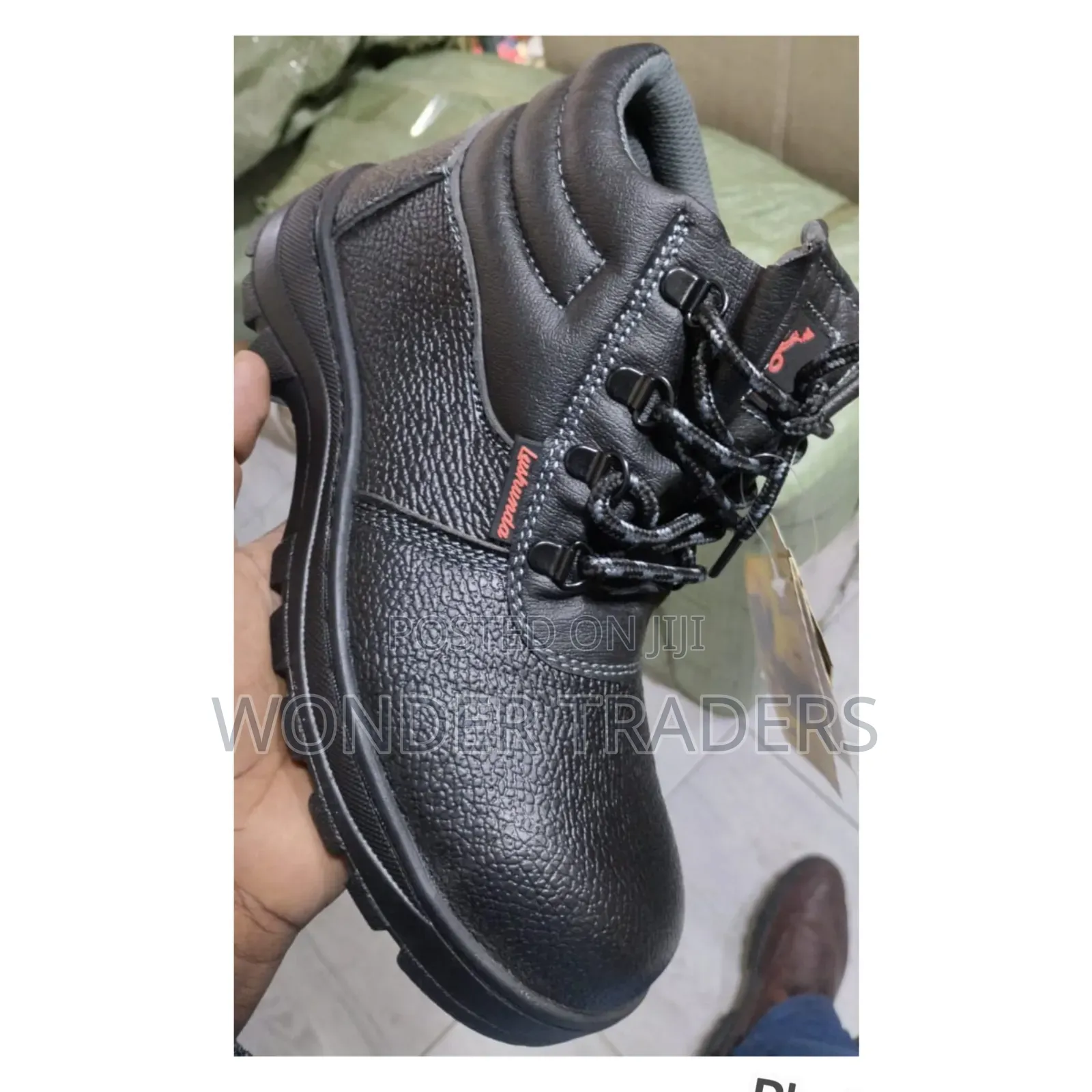 Safety Shoes, Shoes