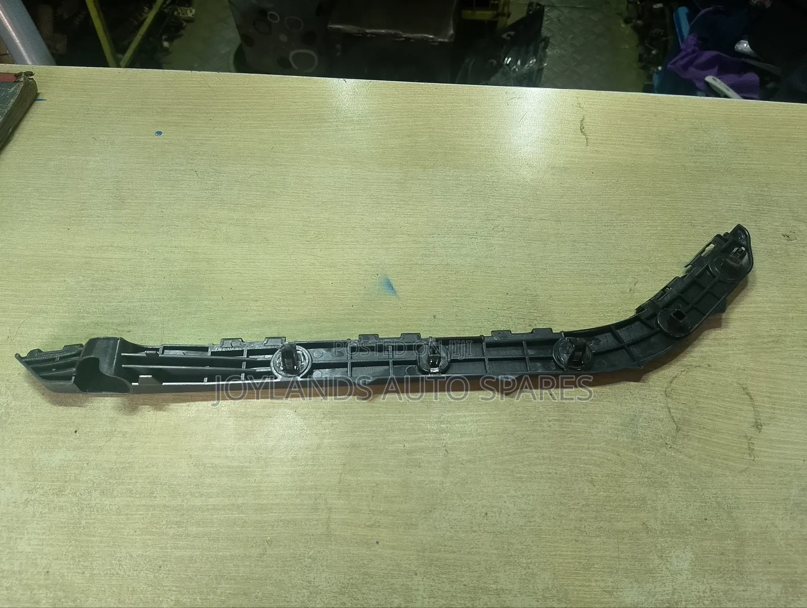Premio 260 Rear Bumper Slides