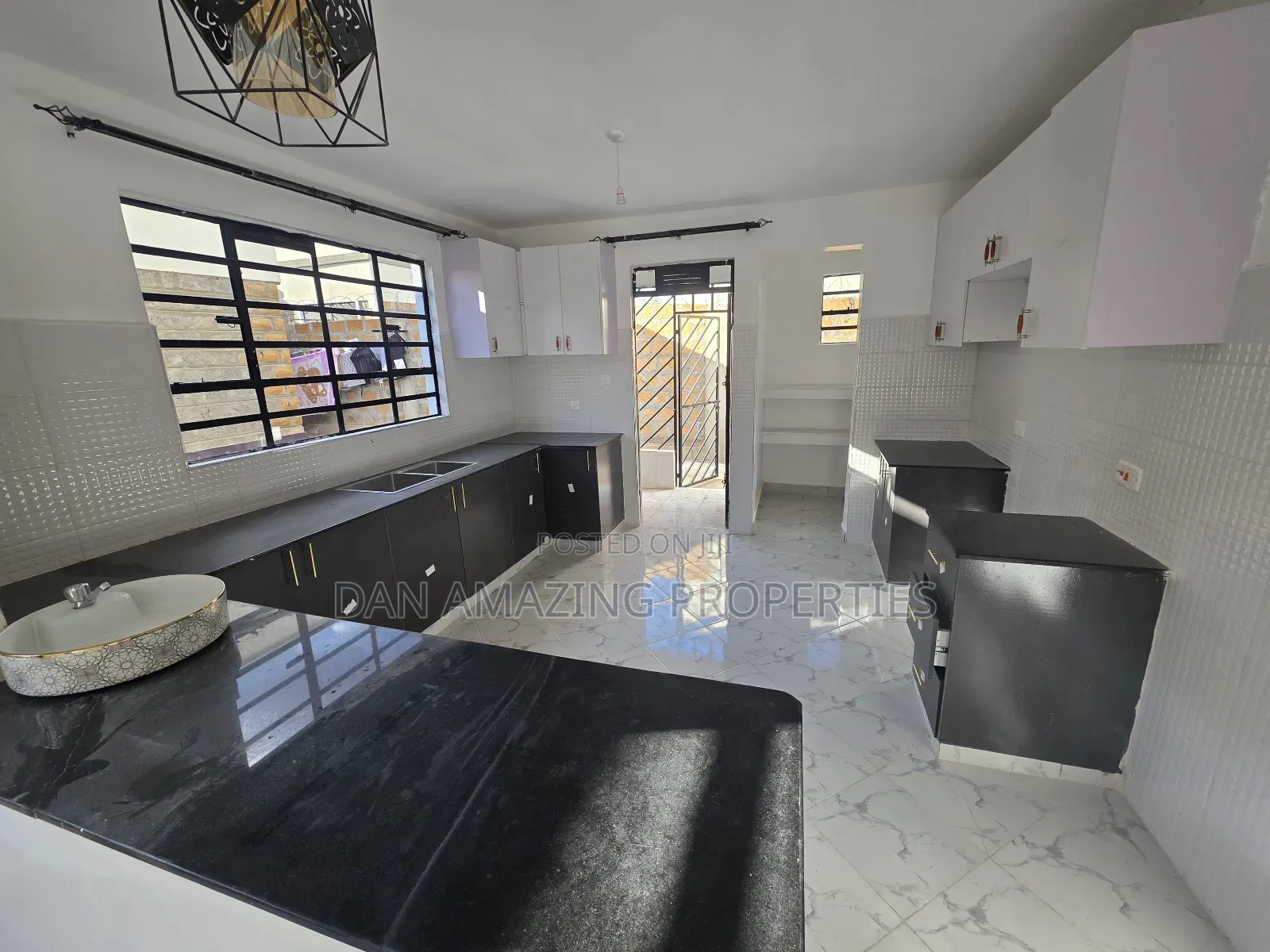 3bdrm Bungalow in Kanisani, Nkoroi for sale