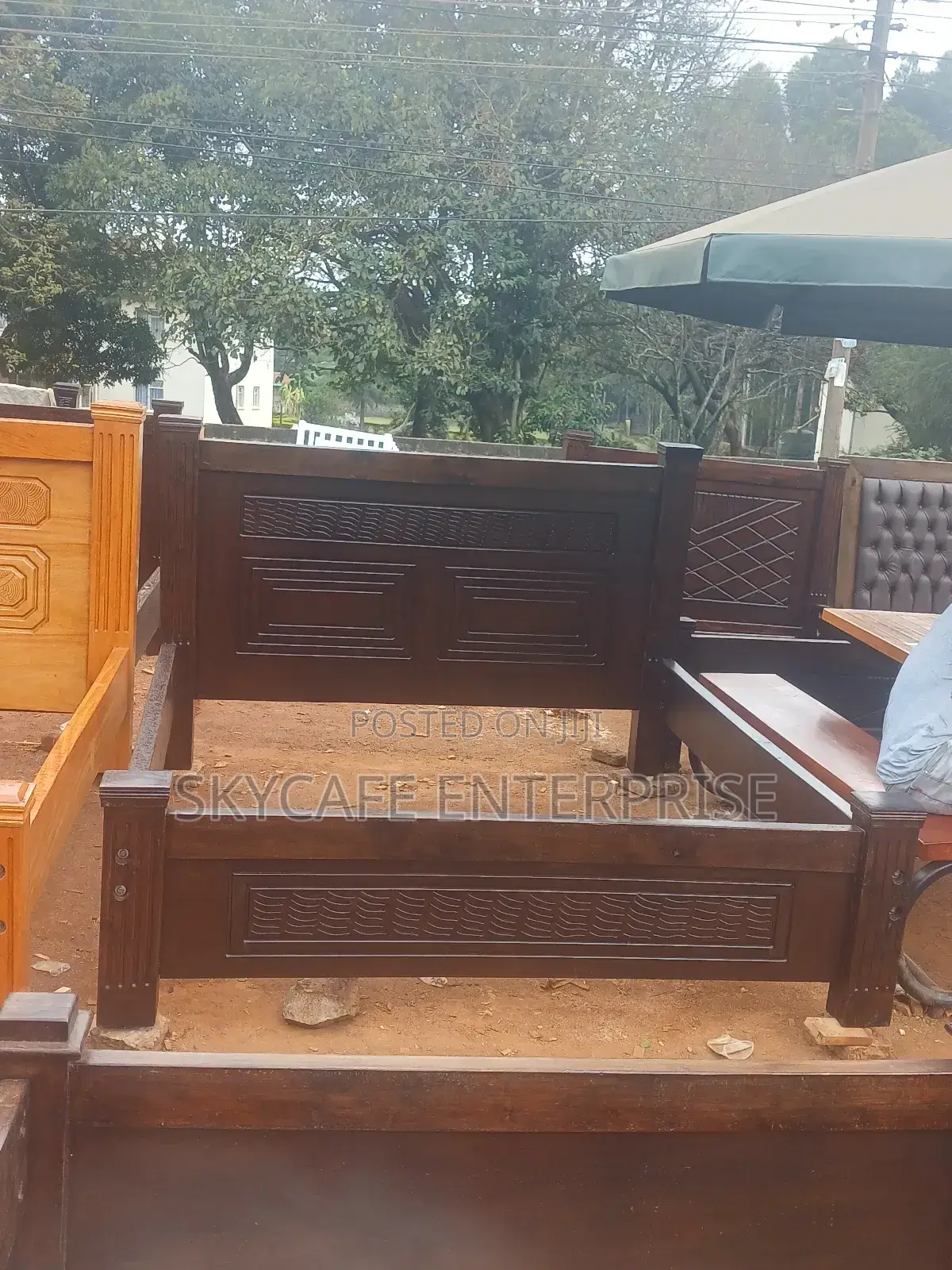 Mahogany King Size Bed 6 by 6