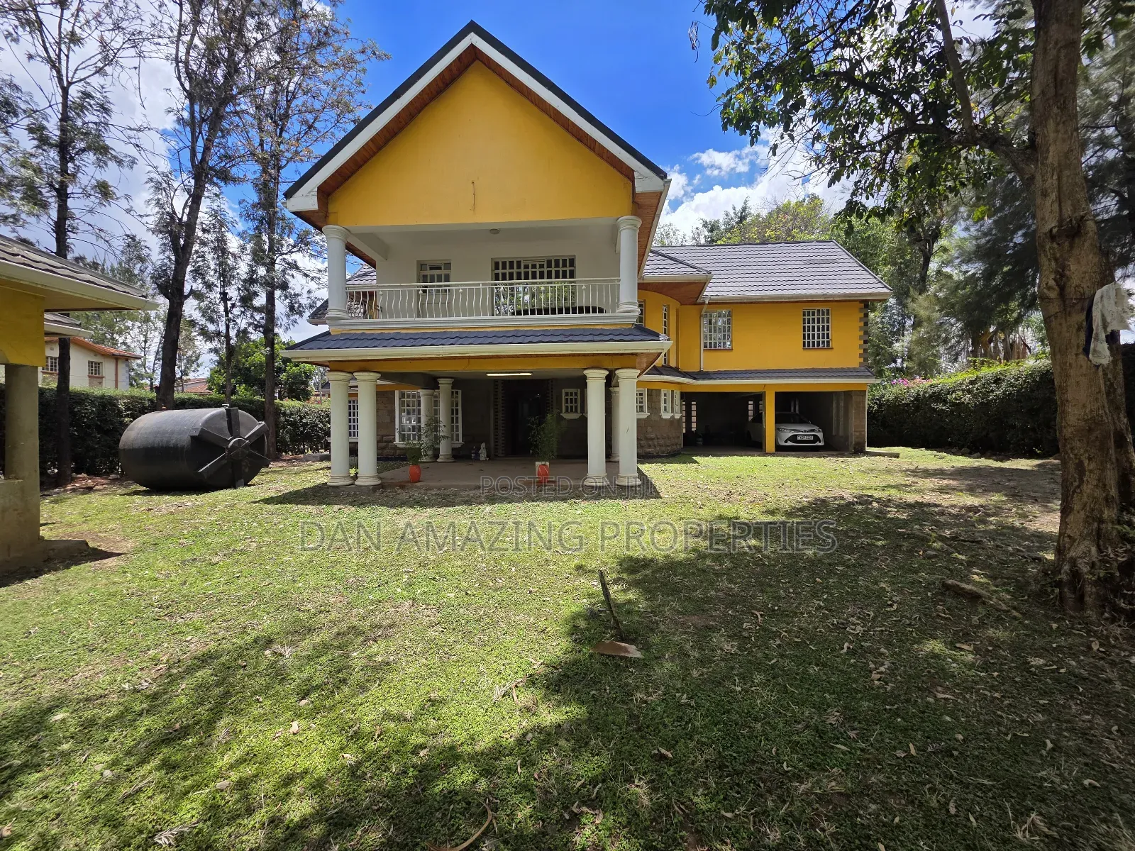 5bdrm Maisonette in Thome On 1/2 Acre for sale