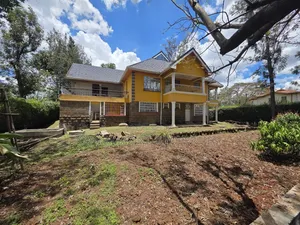 5bdrm Maisonette in Thome On 1/2 Acre for sale