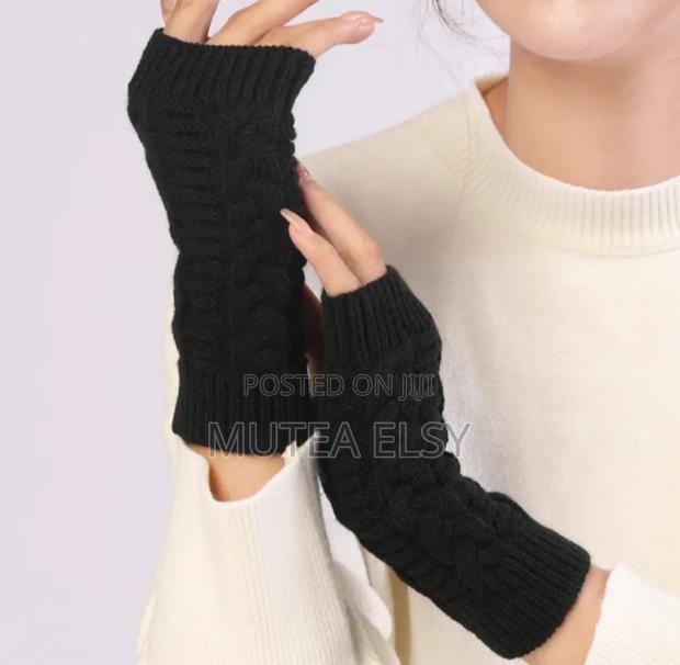 Black,White,Red,Black,Grey,Maroon Brawn Knitted Fingerless Gloves - thumbnail 7
