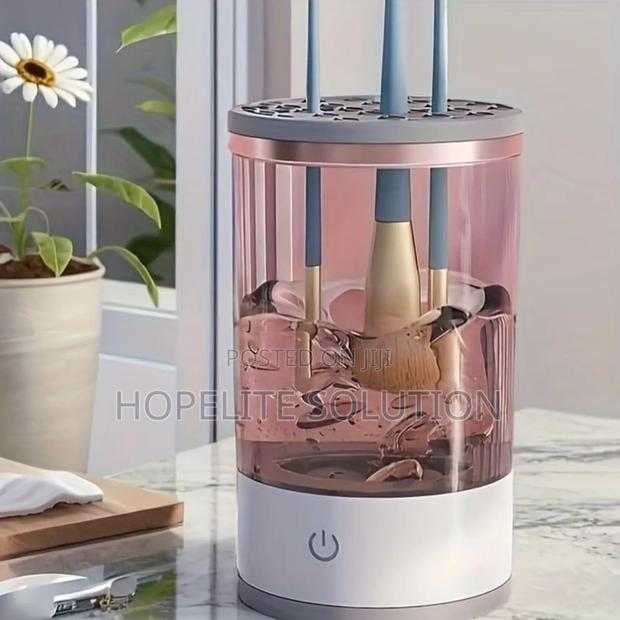 Automatic Electric Makeup Brush Cleaner - thumbnail 7