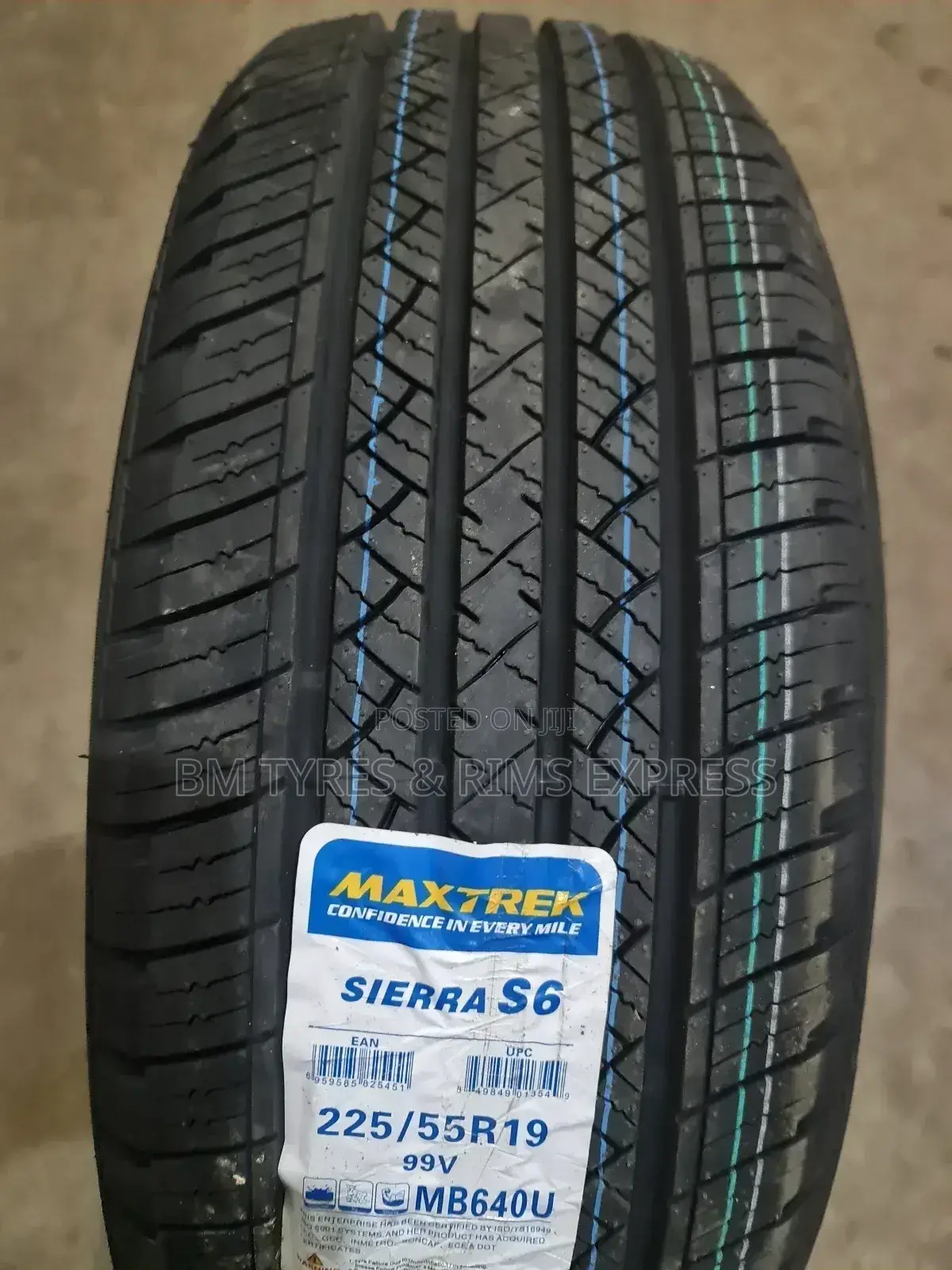 225 /55 R19 Maxtrek Tyres (Highway).