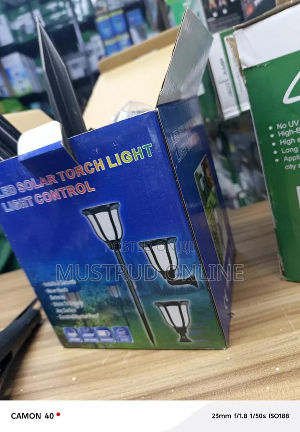 Solar Torch for Garden Lighting - thumbnail 3