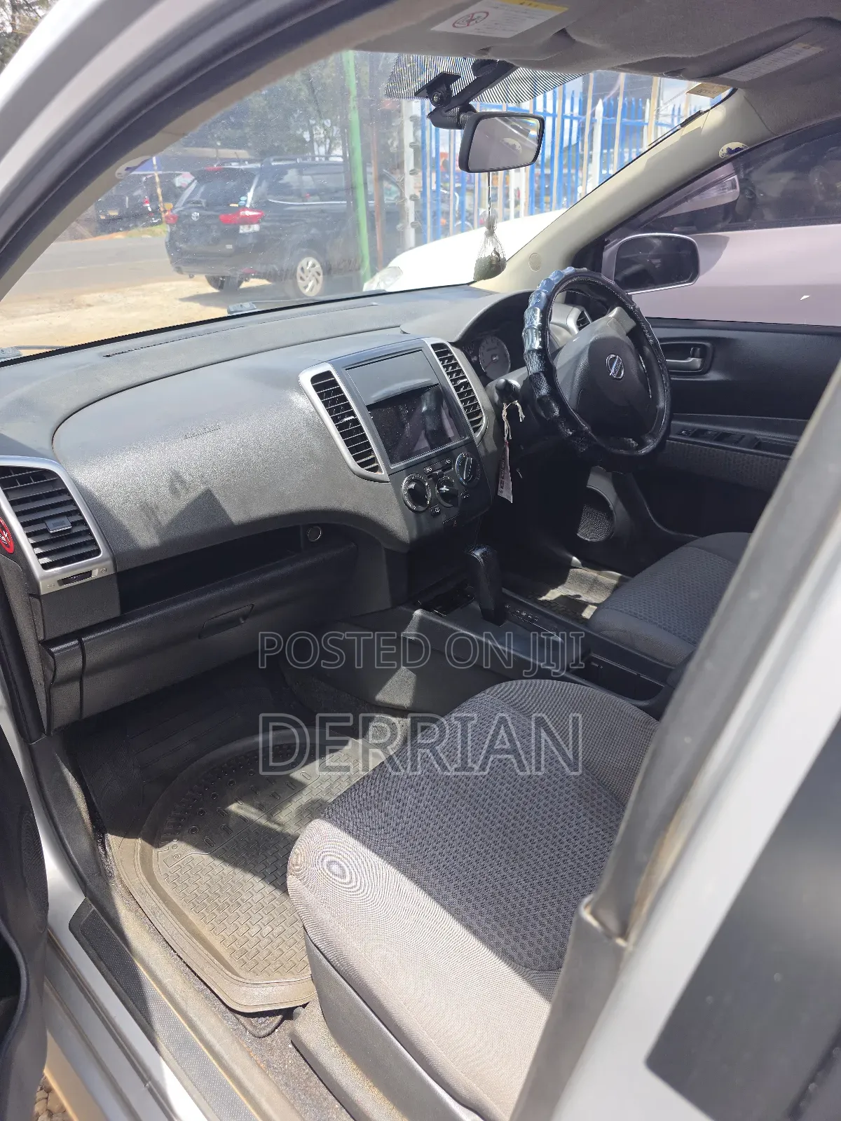 Nissan Wingroad 2015 Silver