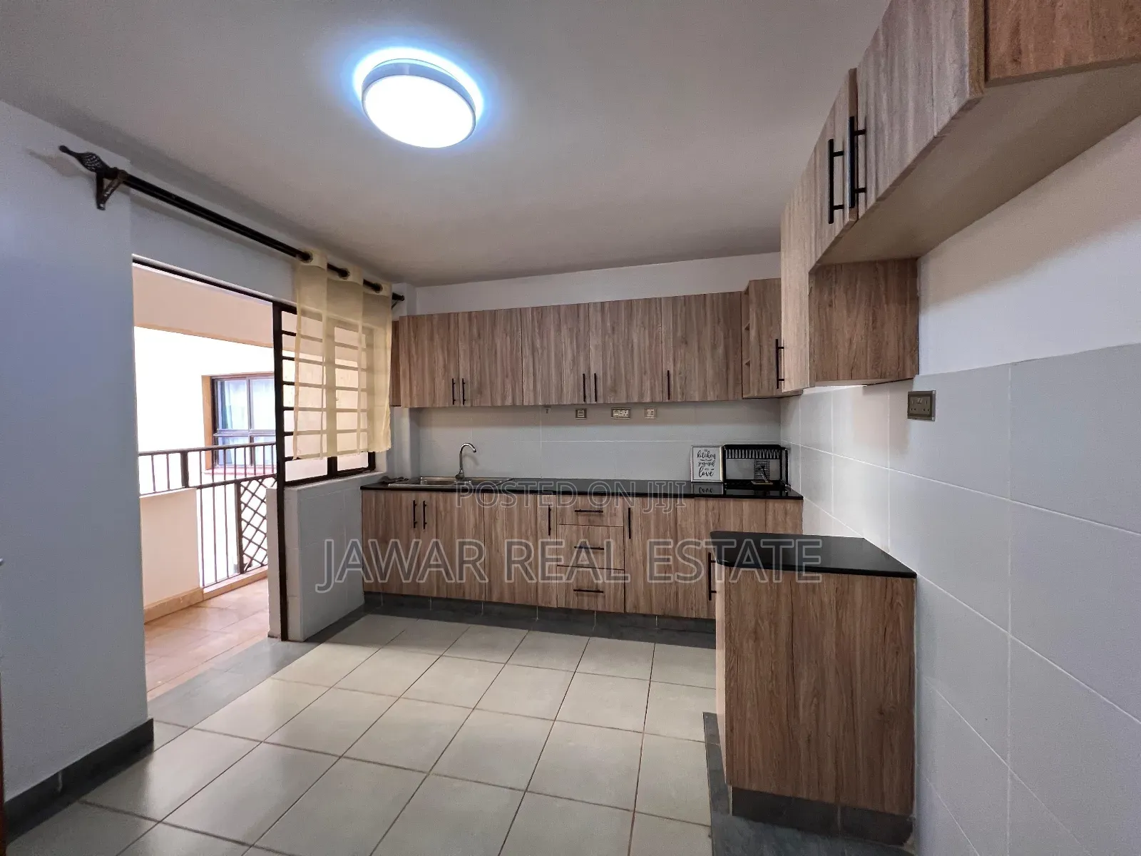 3bdrm Apartment in Mukiri Road, Uthiru for sale