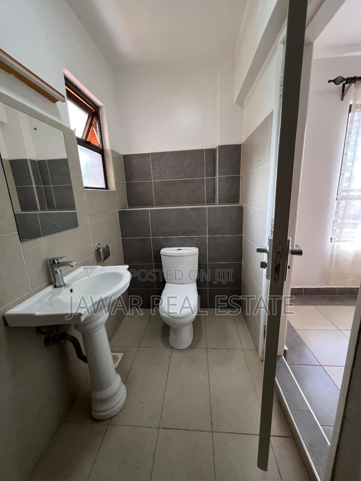 3bdrm Apartment in Mukiri Road, Uthiru for sale