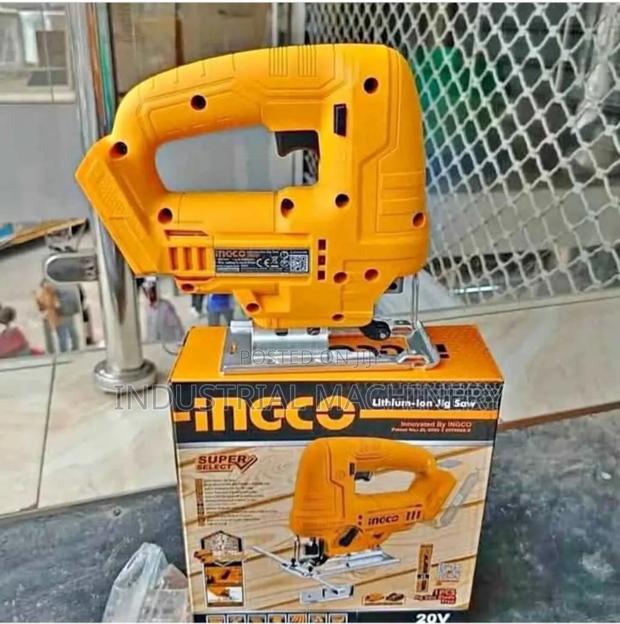 Jigsaw Machine