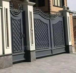 Classic Double Swing Gate With Steel Frame - thumbnail 2