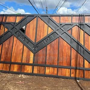 Automatic Sliding Gate With Remote Control - thumbnail 2