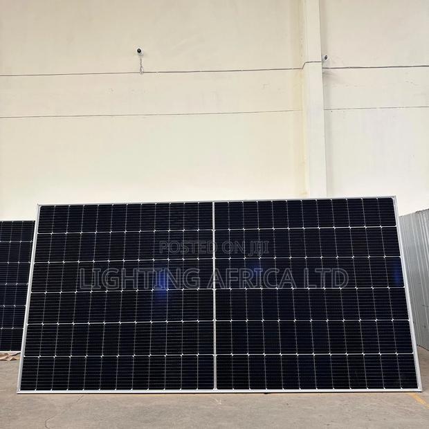 590 W - 51v Bifacial Monocrystalline All Weather Solar Panels - thumbnail 5