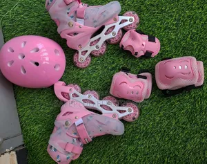 Adjustable Kids Roller Skate Kit - Protective Gears (Unisex Kids)