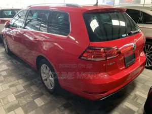 Volkswagen Golf Variant 2018 Red