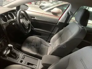 Volkswagen Golf Variant 2018 Red