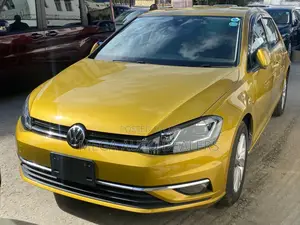 Volkswagen Golf 2018 Yellow