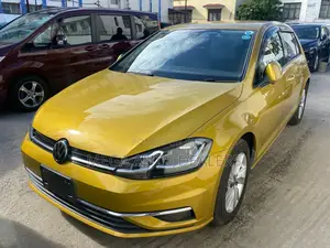 Volkswagen Golf 2018 Yellow
