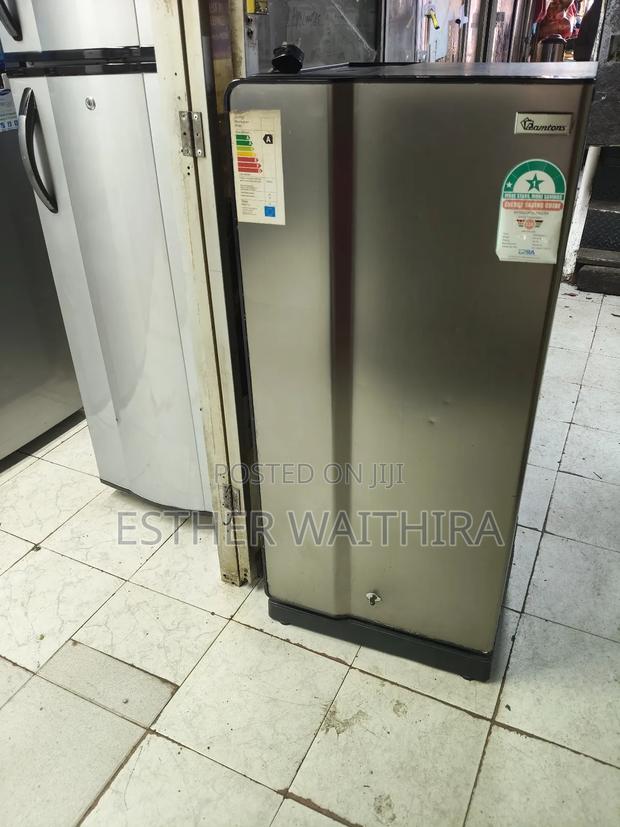 Ramtoms Single Door Fridge - main view