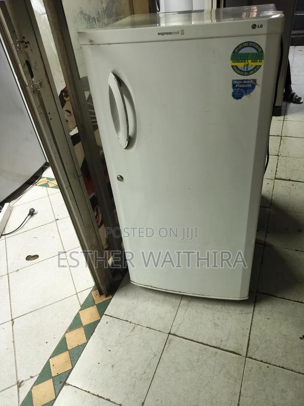 White Lg Single Door Fridge