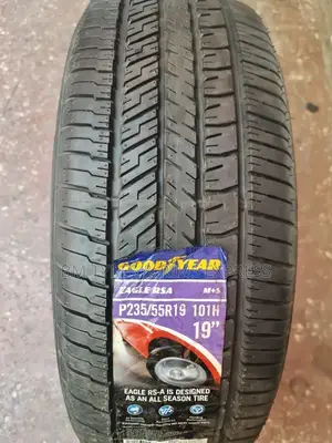 235 /55 R19 Goodyear Tyres. (Japan)