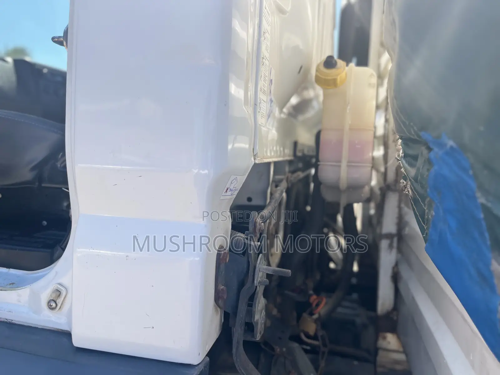 Mitsubishi Fuso (F1v1) 2021 White