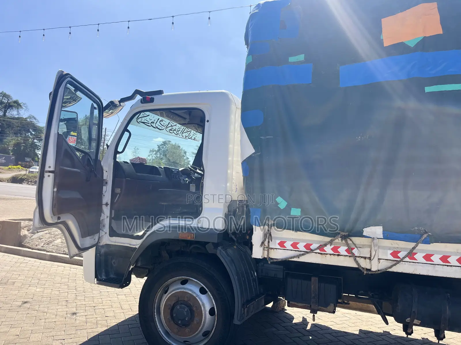 Mitsubishi Fuso (F1v1) 2021 White