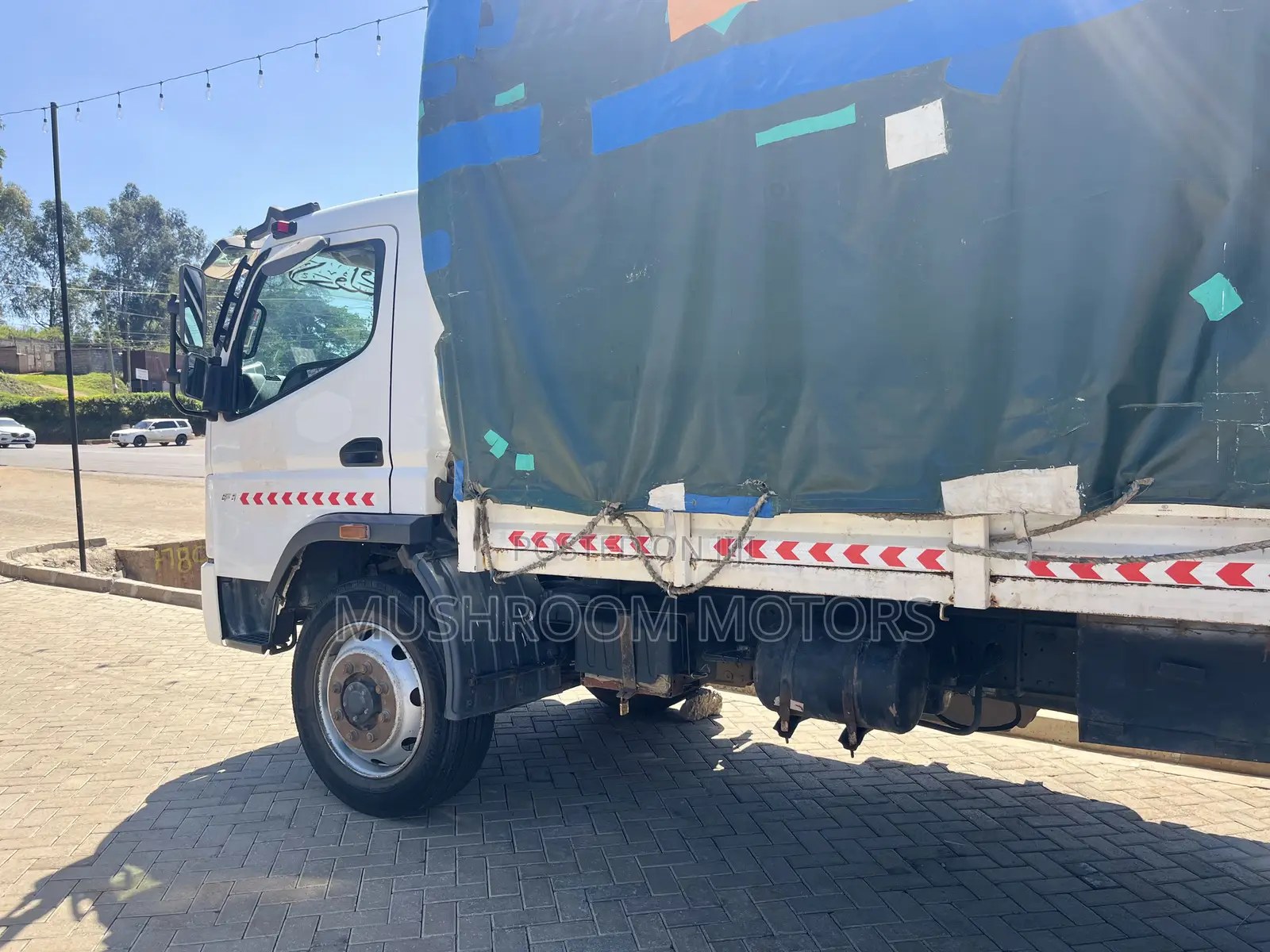 Mitsubishi Fuso (F1v1) 2021 White