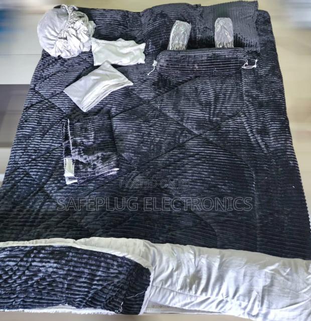 12 Pieces Velvet Cozy Duvet Set - Durable and Machine-Washable