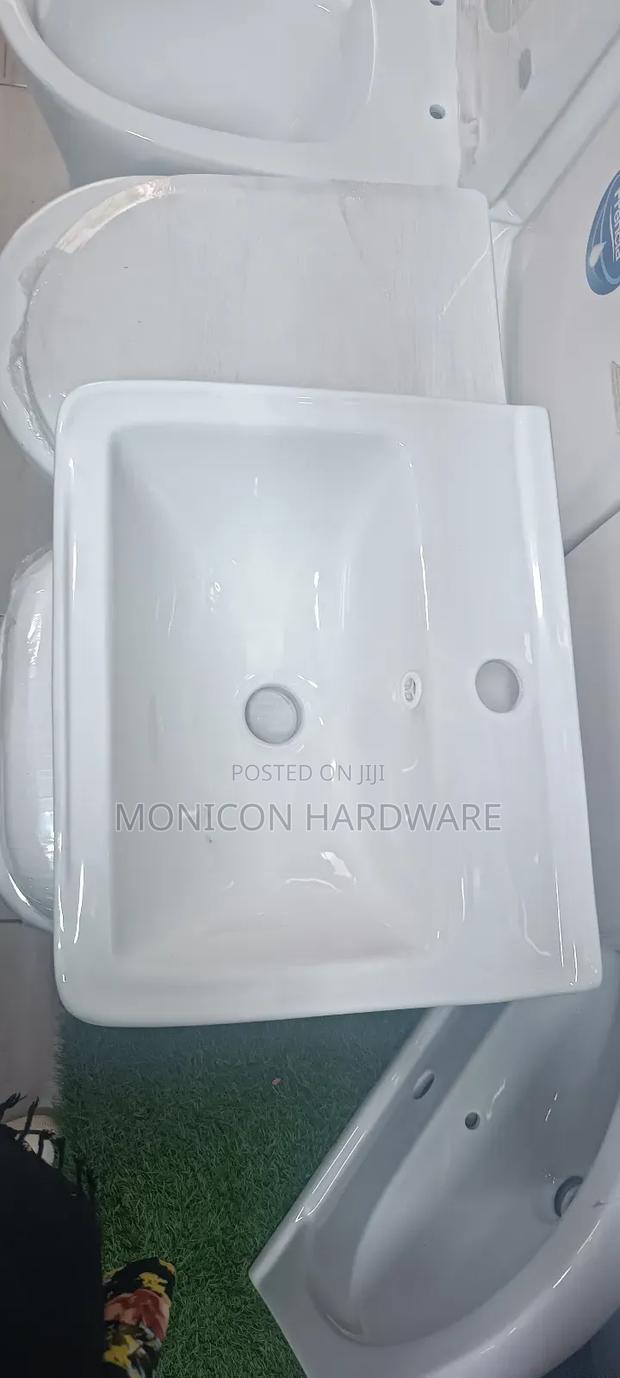 Hand Wash Basins (Wall Hung)