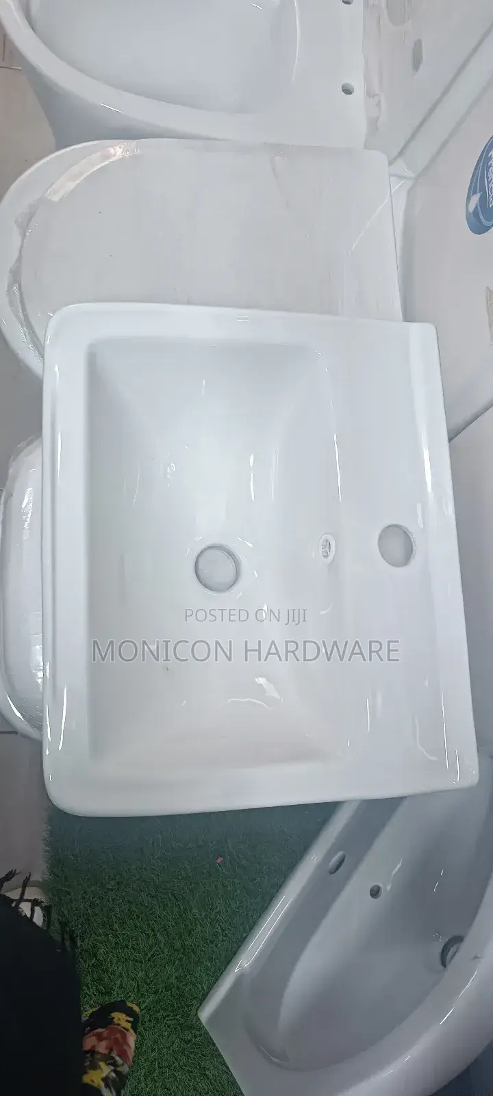 Hand Wash Basins (Wall Hung)