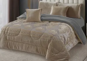 3 Pieces Flannel Duvet Cover Set - 6*7, Elegant Design