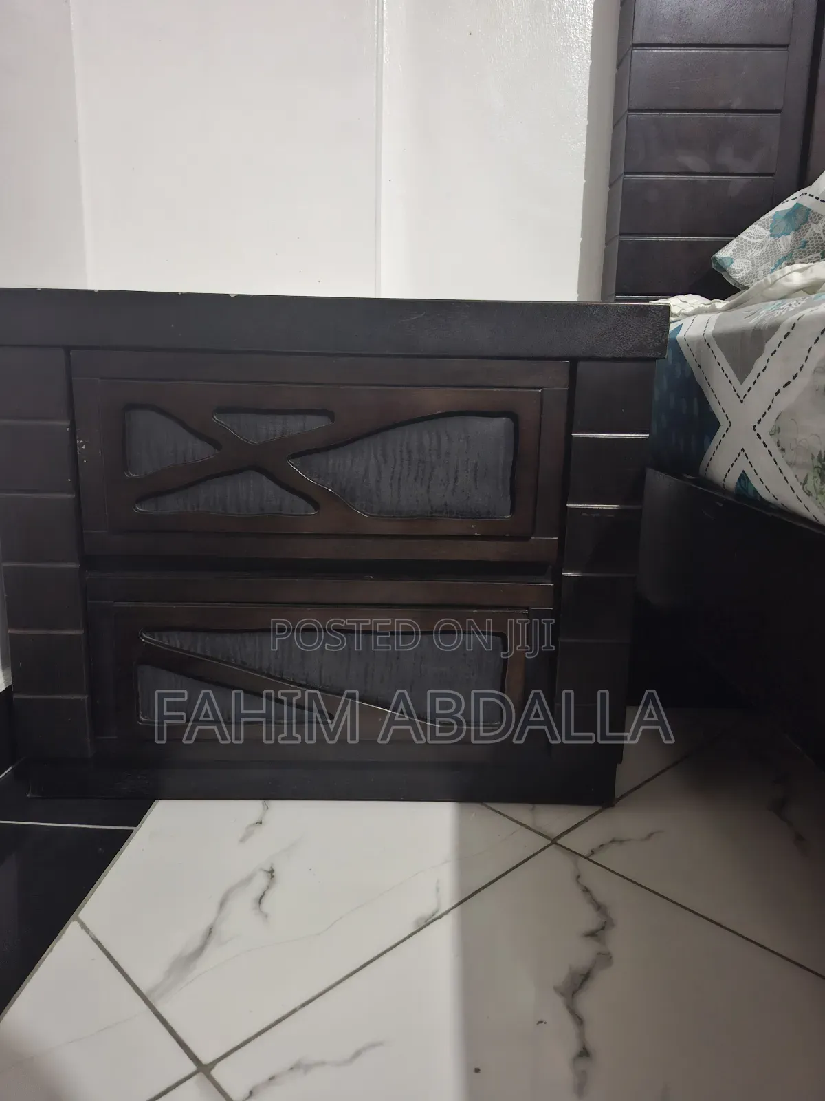 7 by 8 King Size Bed With 2 Nightstands and Dressing Table