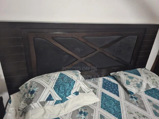 7 by 8 King Size Bed With 2 Nightstands and Dressing Table - thumbnail 3