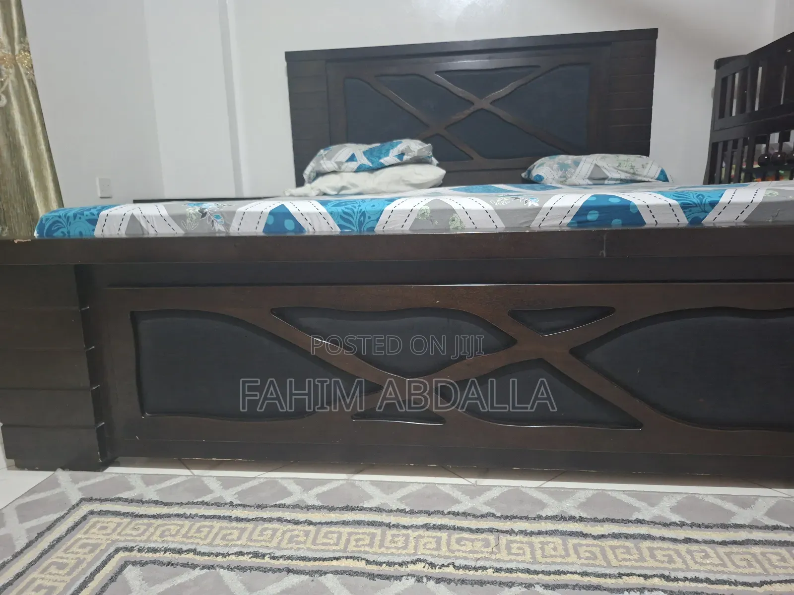 7 by 8 King Size Bed With 2 Nightstands and Dressing Table