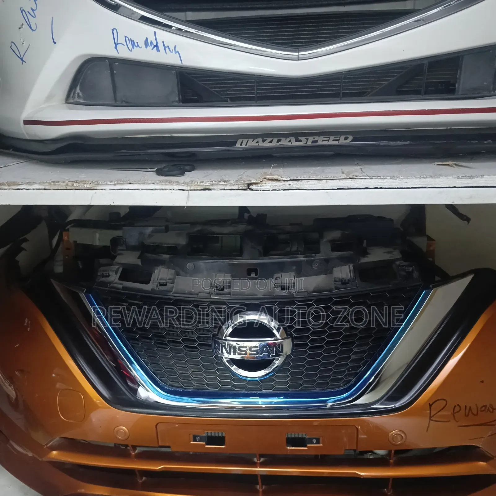 Nissan Note New 2018 Grille With Camera.