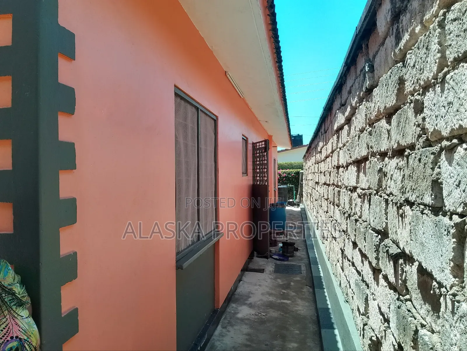 3bdrm Bungalow in Mtambo, Bamburi for sale