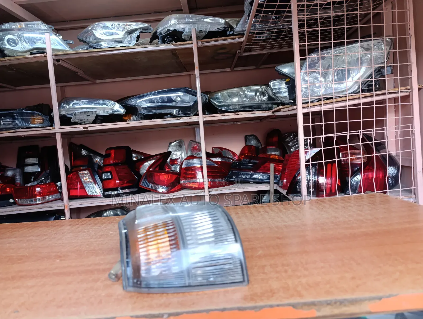 Conerlight Simcard Pajero Left Side Complete With Bulb And Socket