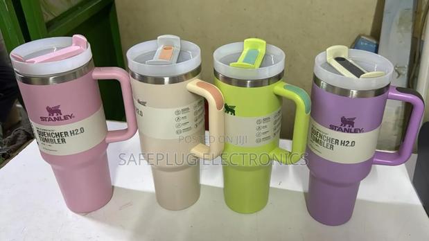 Stanley Travel Quencher Tumbler/ Mug 1.18ltrs Double Insulated Wall - thumbnail 3