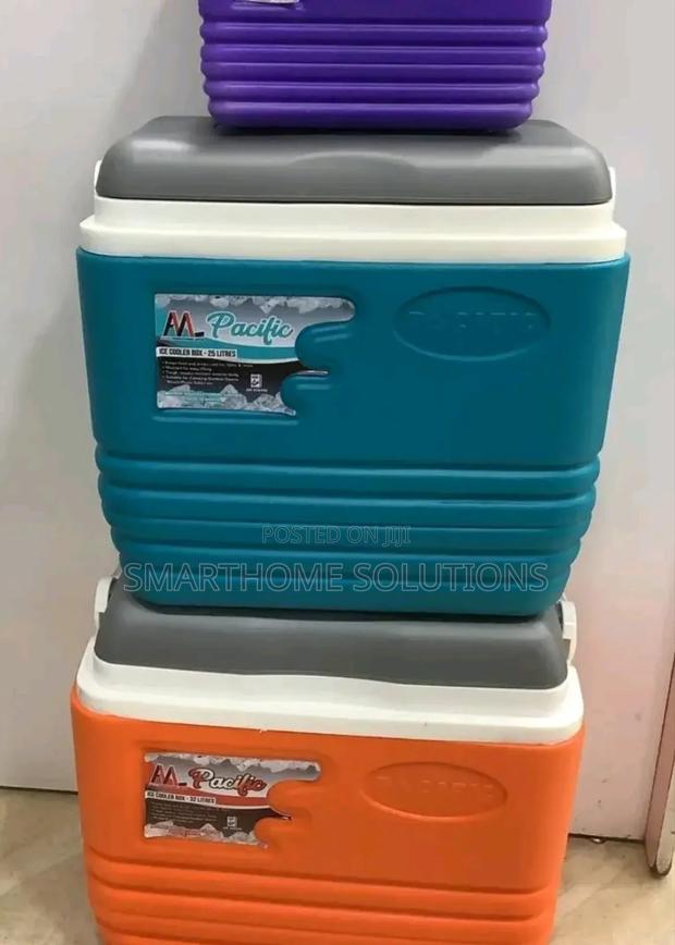 Strong Body Cooler Box 32litres